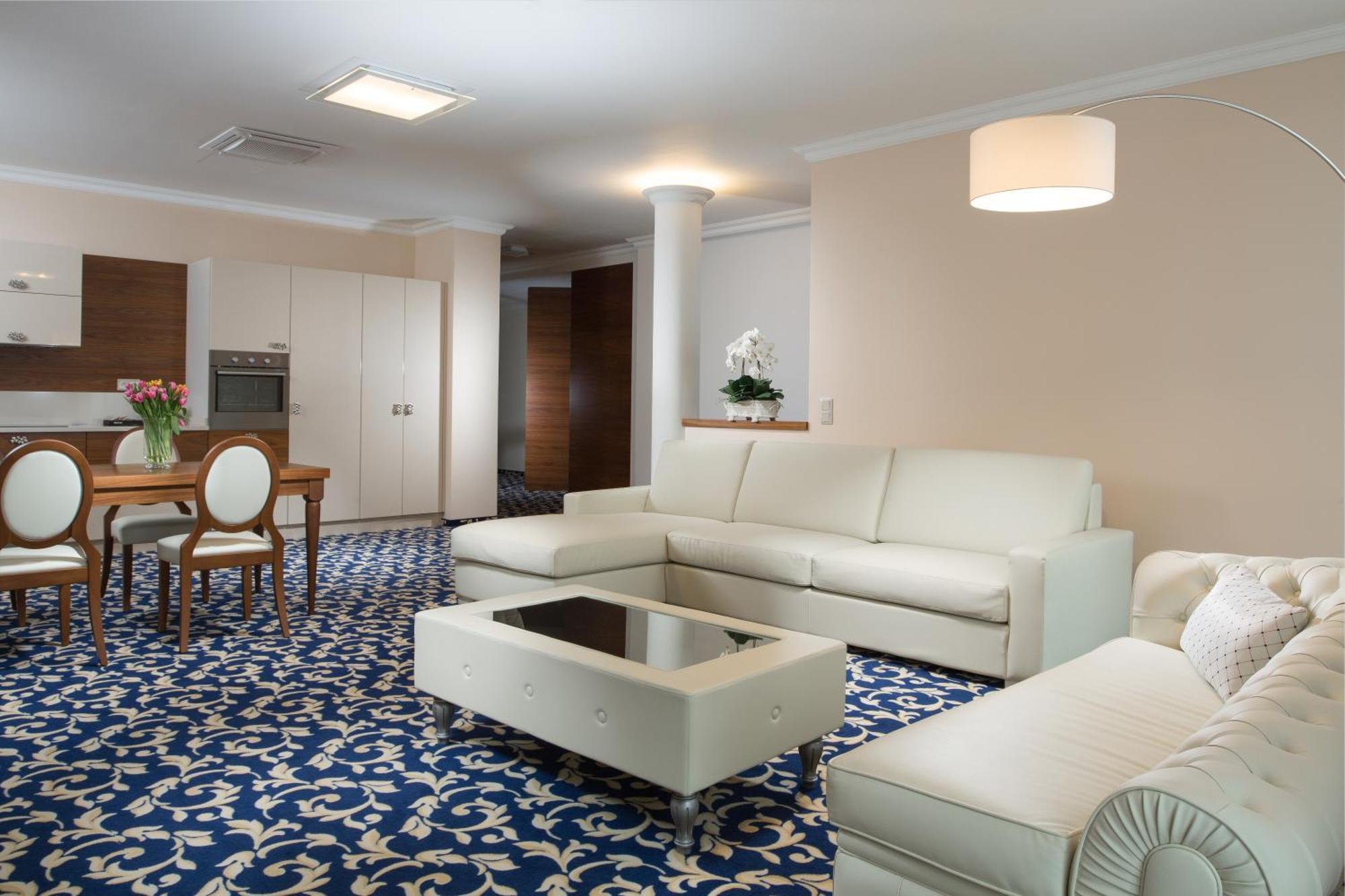 Grandhotel Nabokov 4*